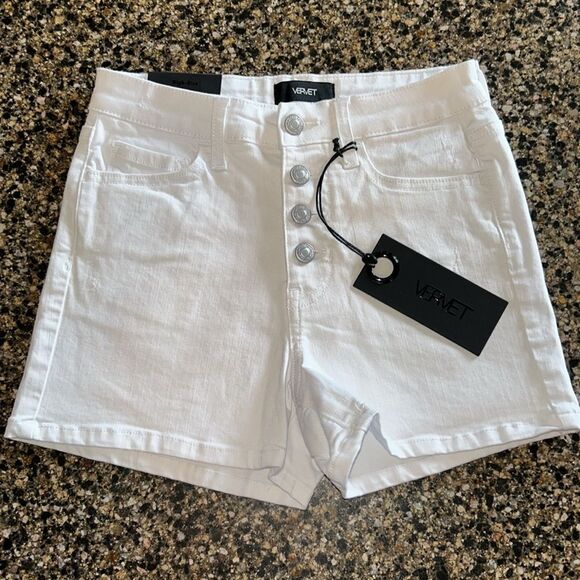 NEW Vervet White High Rise Jean Shorts - Picture 1 of 6